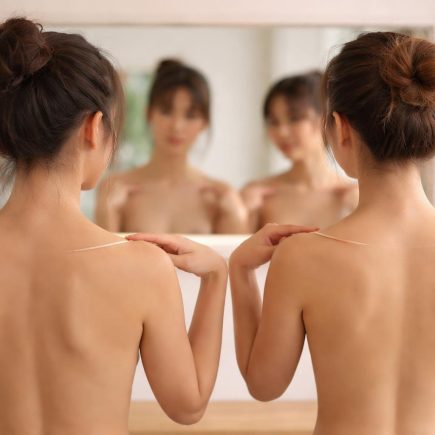 silhouettes-dos-miroir-clavicules